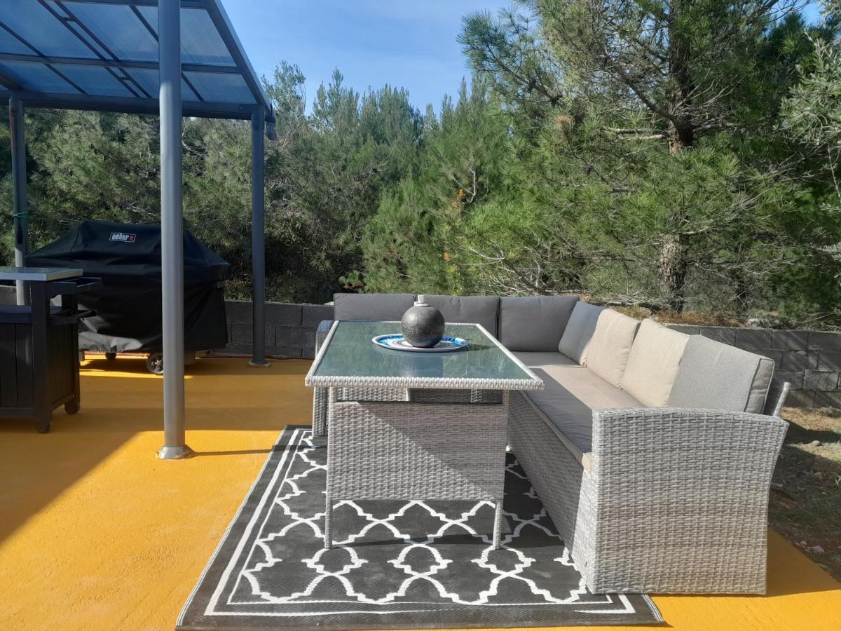 Caliente Apartments Vir A Bagian luar foto